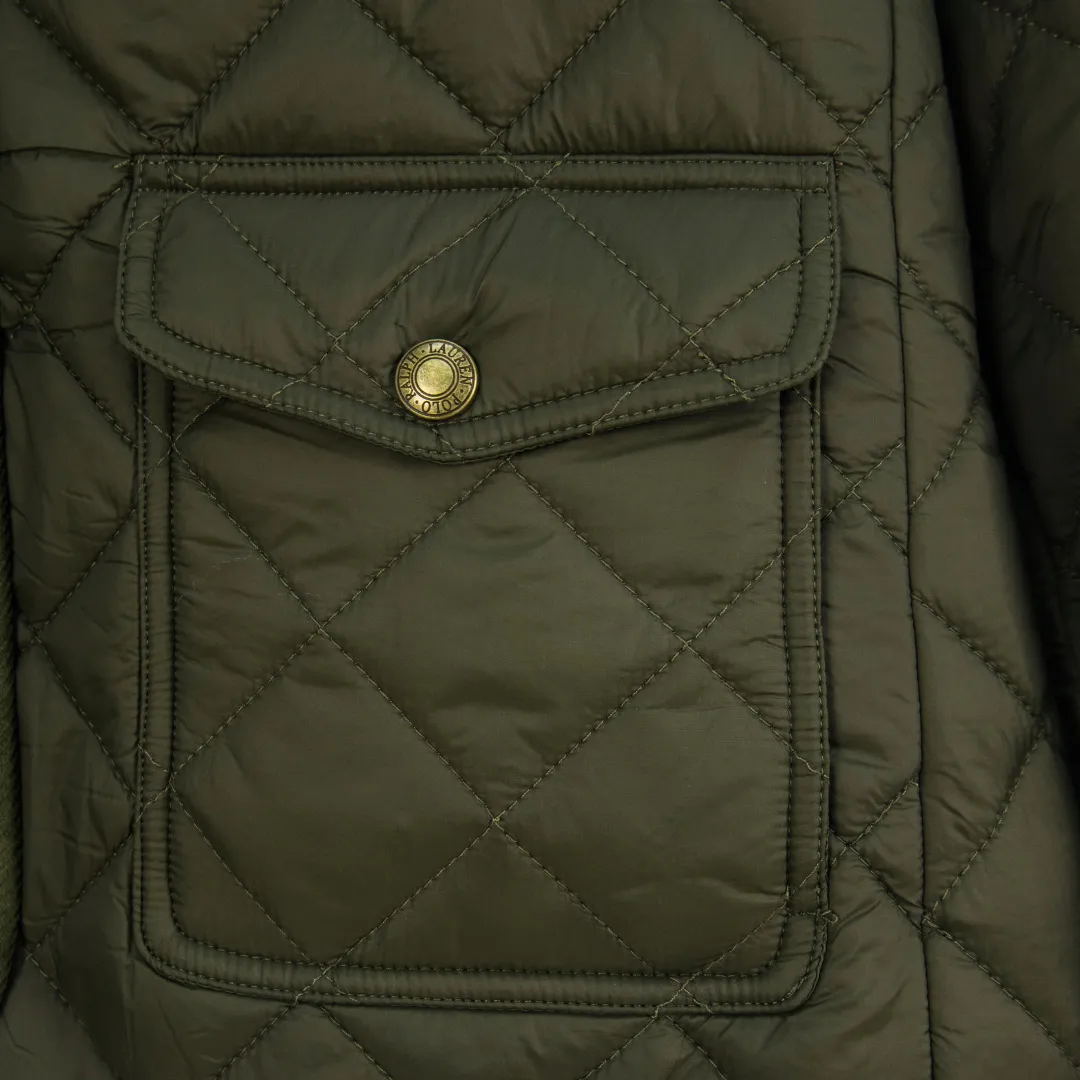 P390 zp version [Exclusive supply] Ralph Lauren/Ralph Lauren 2025aw autumn and winter popular items diamond-shaped quilted embroidered corduroy strips imitation feather jacket jacket Correct three-pocket version Slight waist design Free matching neckline ✅ Facial filling imitation feather cotton Three-in-one diamond-shaped quilted embroidery Soft and comfortable ✅ Customized double-circle brand hardware buckle back waist freely adjustable elastic design ✅ RL three-color diamond plaid cotton jacket 100% restoration Corduroy strips running through the whole body, no knots and overlaps, artificial curling, fine workmanship, highly recommended, a rare cotton jacket that does not look bloated, can be worn as an inner layer in the north, can be worn with multiple necklines, elastic waistline on the back, freely adjustable waist, matte memory technology on the face, with a cotton feel, not to be missed, highly recommended, color: black, white, gray green, khaki, navy, size: S M L XL, number: WW10947